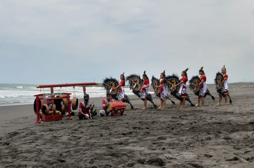 Cantik, Gagah Dan Bervisi, Para Pemain Jathilan Bekso Tanjung Adikarto